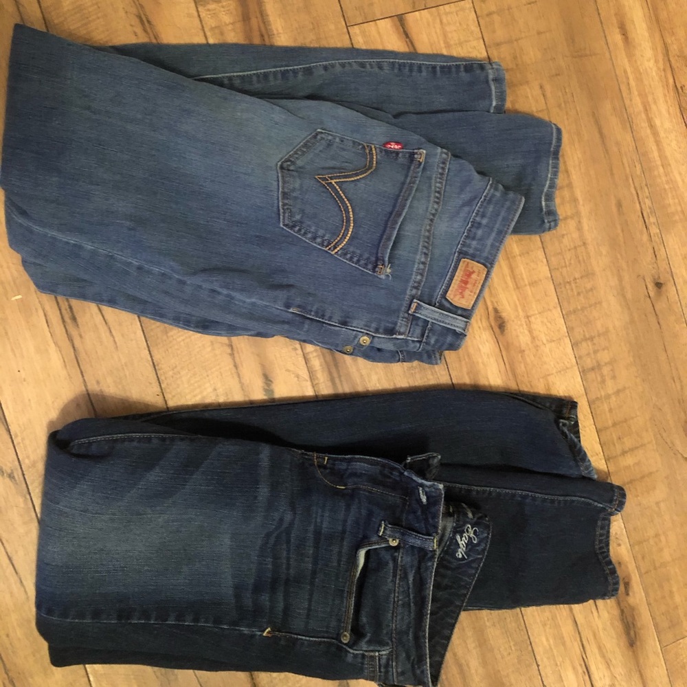 Woman’s jeans!